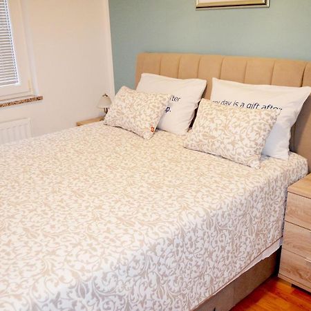 Apartments Krajacic Malinska Εξωτερικό φωτογραφία