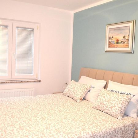 Apartments Krajacic Malinska Εξωτερικό φωτογραφία