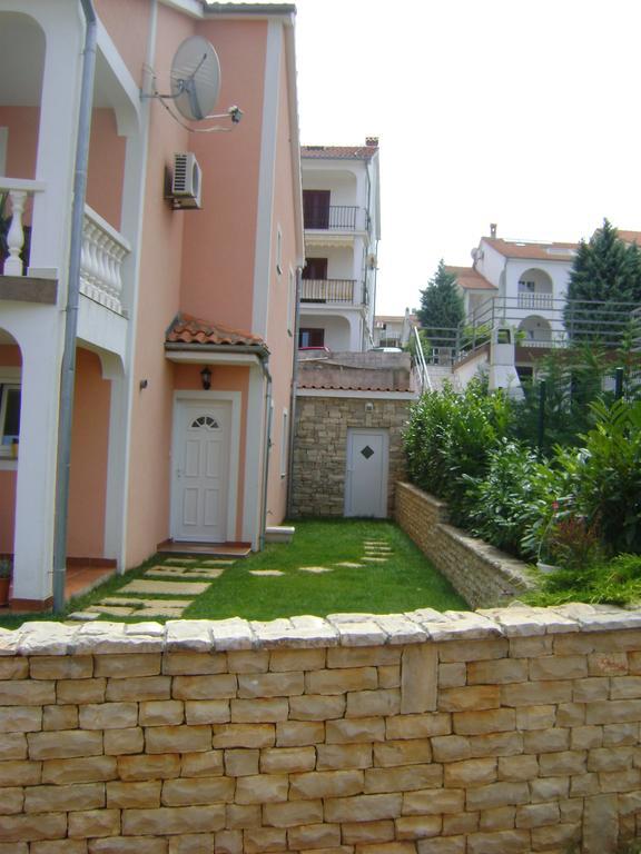 Apartments Krajacic Malinska Εξωτερικό φωτογραφία