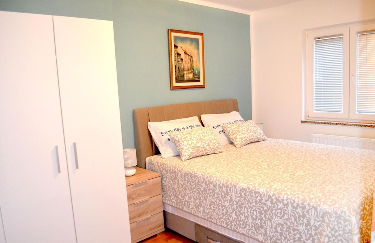 Apartments Krajacic Malinska Εξωτερικό φωτογραφία